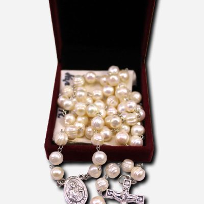 Cultured Pearl Rosary with Box and Pouch