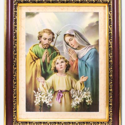 FRAME OF THE HOLY FAMILY GLASS COVERED 6 X